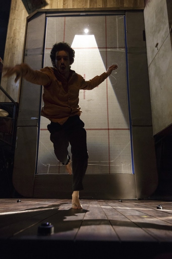 FENETRES -Lieu : Bac au trail -Ville : Lyon -Le 19 02 2015 -Photo : Christophe RAYNAUD DE LAGEFENETRES -