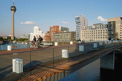 N-00632-Dusseldorf_MedienHafen_Living_Bridge