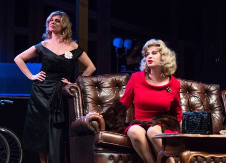 otto donne e un mistero