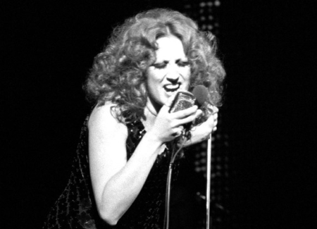 NOI. Non erano solo canzonette